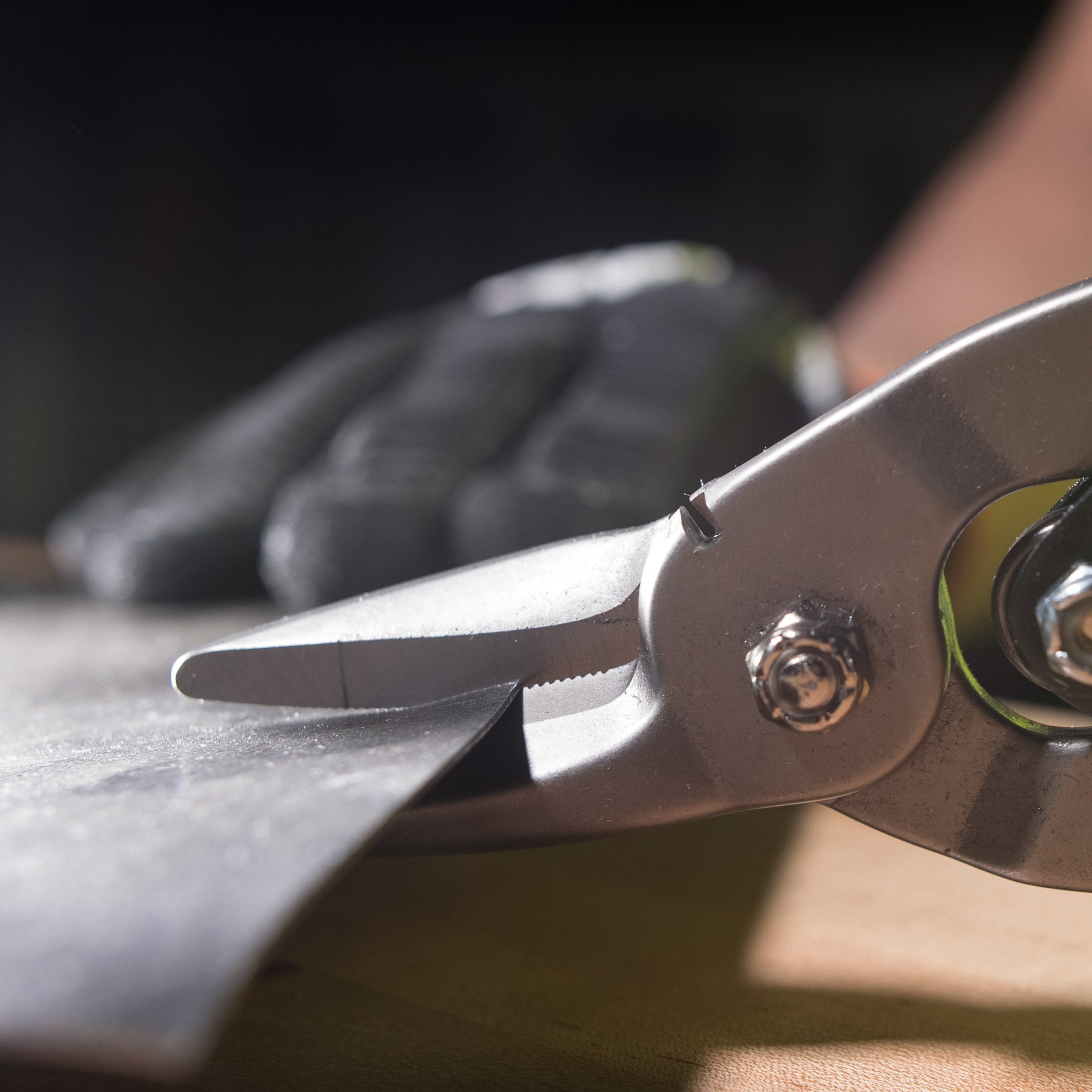 Image of AVIATION SNIPS WITH WIRE CUTTER, STRAIGHT in use.