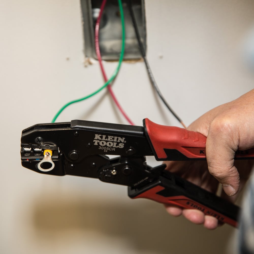 Alternate image of RATCHETING CRIMPER, 10-2 2 AWG in use.