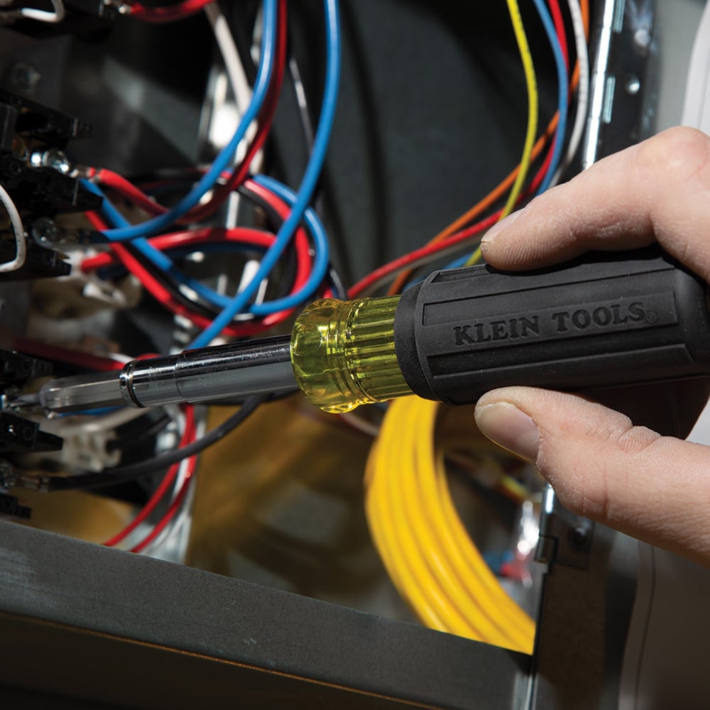Image of 11-IN-1 MAGNETIC SCREWDR IVER / NUT DRIVER in use.