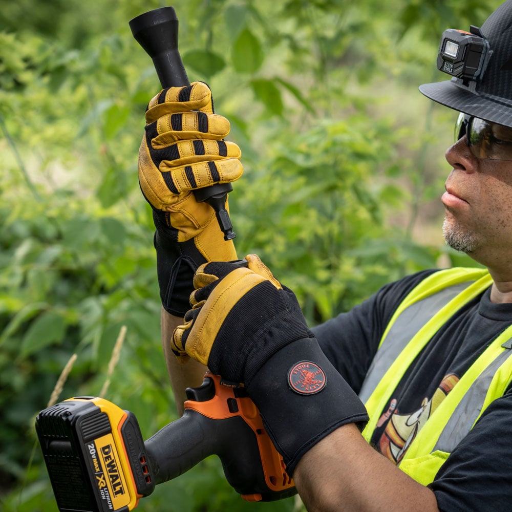 Alternate image of KLEIN LINEMANS GLOVE XL in use.
