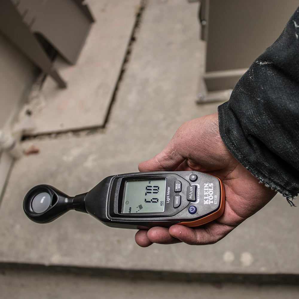 Alternate image of DIGITAL LIGHT METER in use.